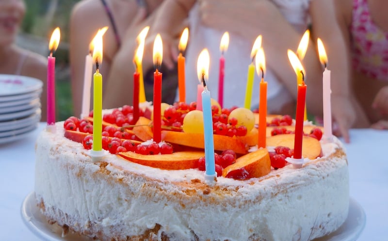Galaxy-inspired Cakes